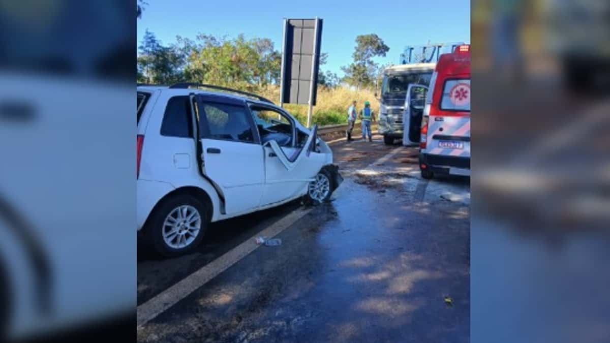 Jovem de 24 anos morre em colisão frontal com caminhão próximo a Nhandeara